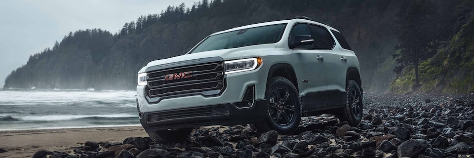 2022 GMC Yukon AT4 SUV Exterior Three-Quarter View