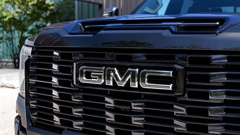 2023 GMC Sierra HD Diesel Engine