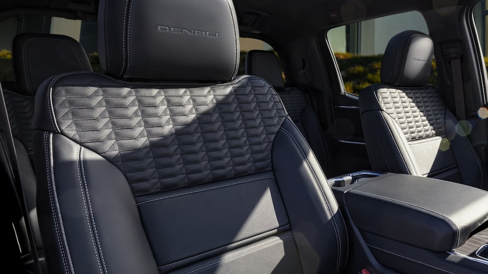 Video Thumbnail Image of the Seating Option for the GMC Sierra EV Denali