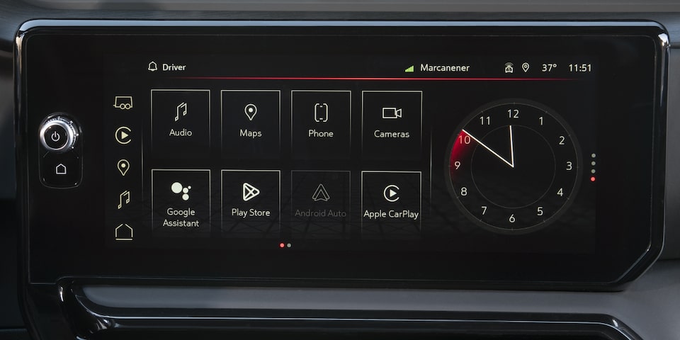 Close-Up on the GMC Sierra HD Infotainment System Menu